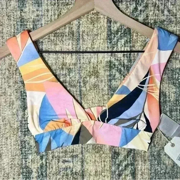 NWT Billabong Last Rays Plunge Multi Color Reversible Bikini Top Size Small - Picture 8 of 16
